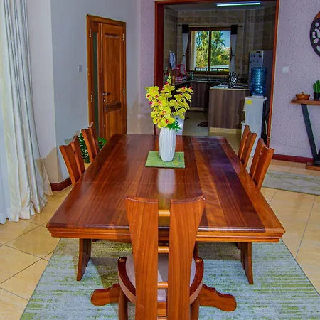 Zanakri Homes ;A Great Panorama Of Indian Ocean Mombasa Exterior photo